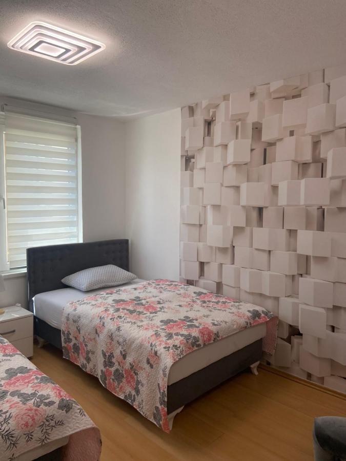 Apartman Citylux Bihać Exteriör bild